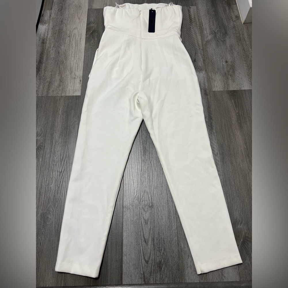 Black Halo woman’s Strapless pants romper/ white-cream / size 4 NWT - Picture 2 of 16